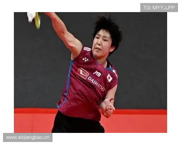 山口茜训练完直接拎爱马仕去吃米其林，这日子谁顶得住啊